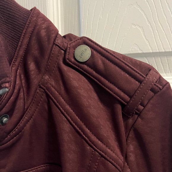 Zella jacket - Picture 4 of 6